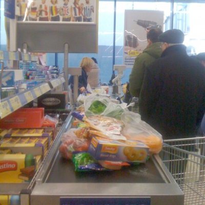A furat alimente dintr-un magazin, în Tomis II